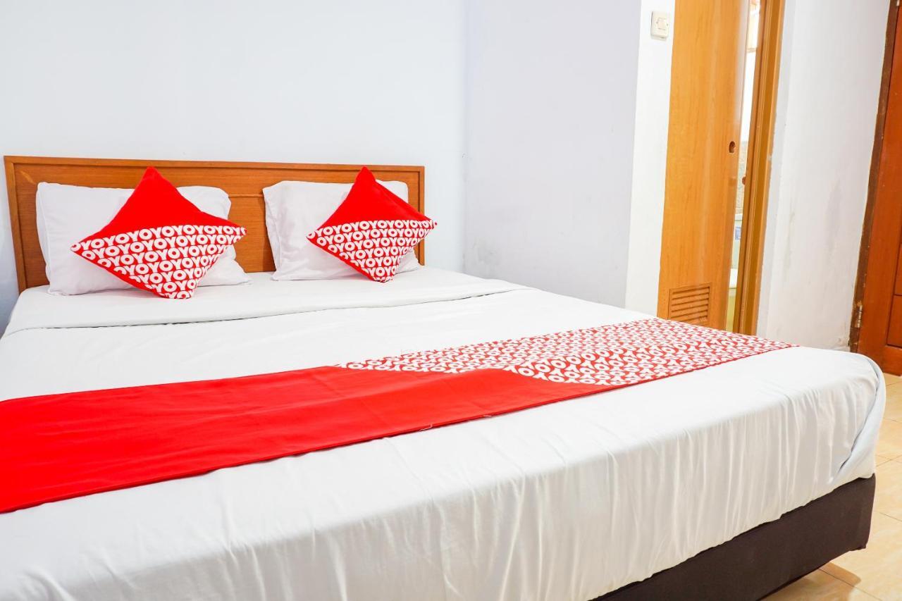 Oyo 569 Cigadung Guest House Syariah Bandung Ngoại thất bức ảnh