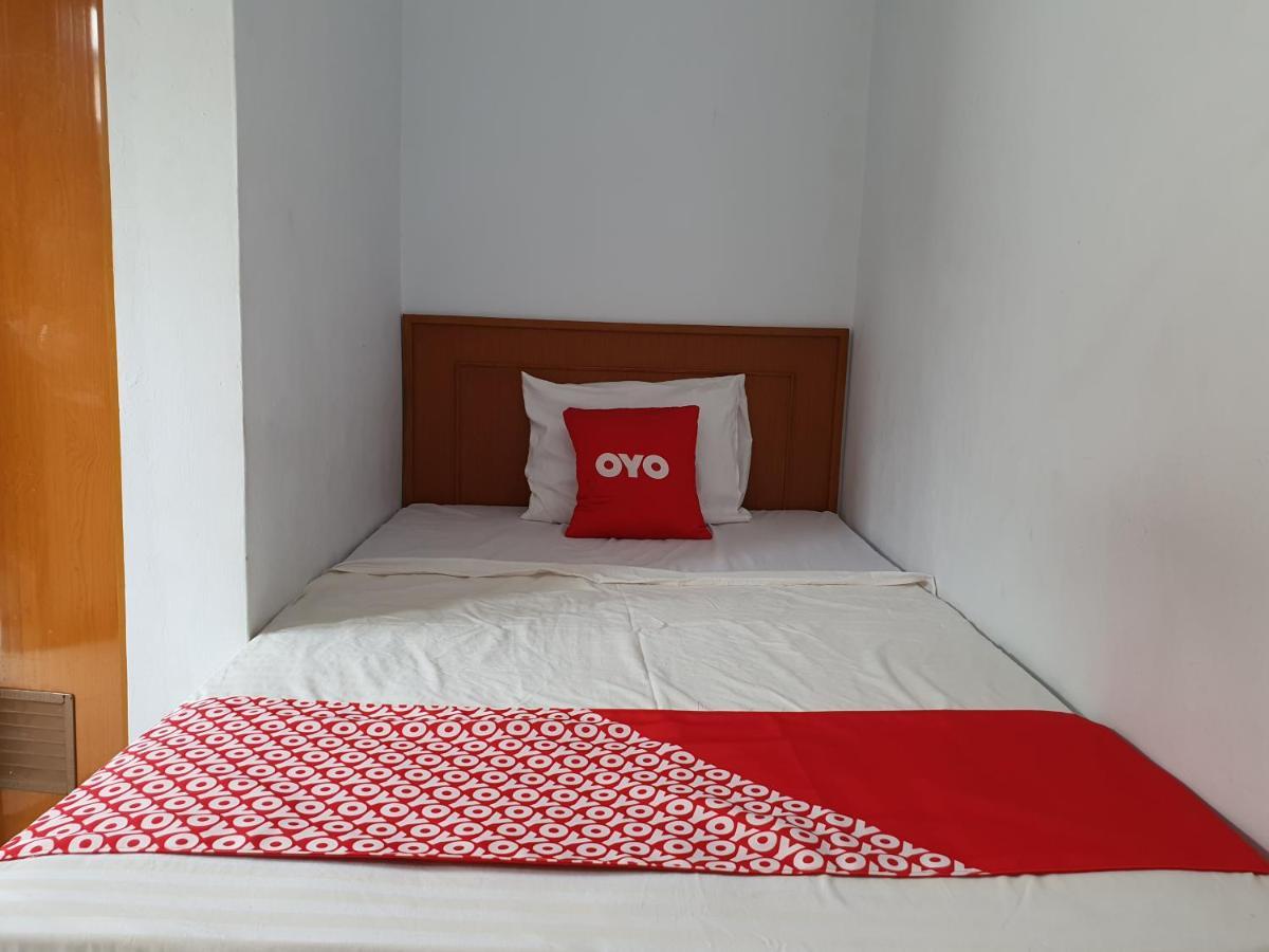 Oyo 569 Cigadung Guest House Syariah Bandung Ngoại thất bức ảnh