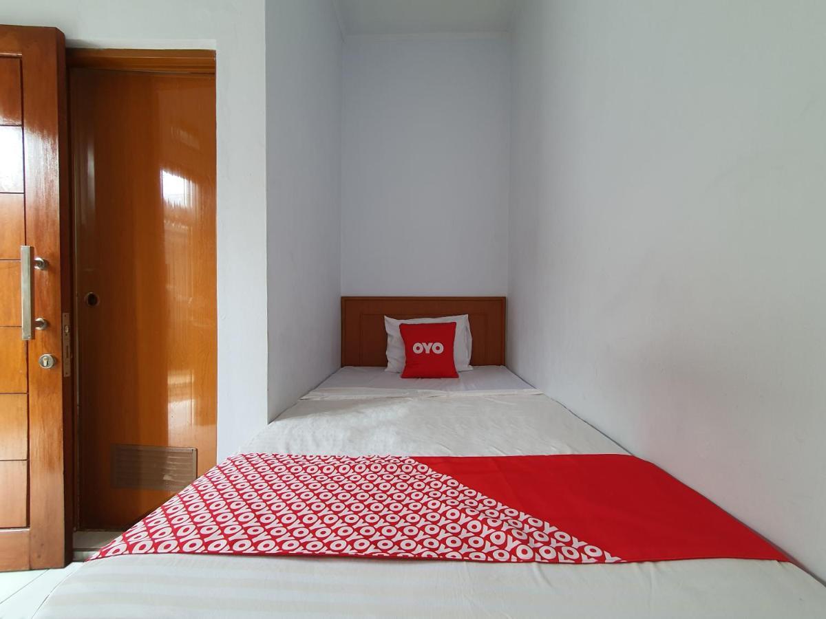 Oyo 569 Cigadung Guest House Syariah Bandung Ngoại thất bức ảnh