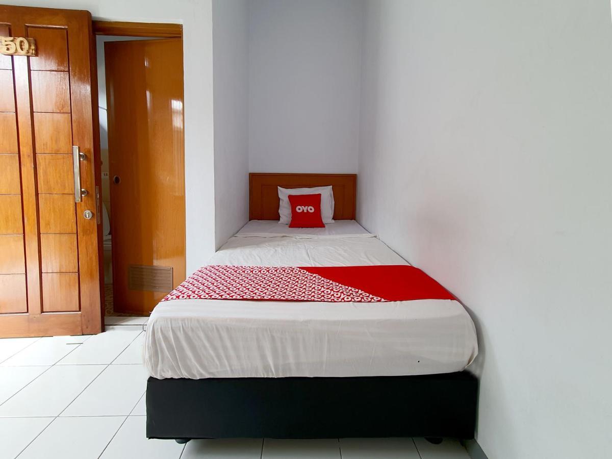 Oyo 569 Cigadung Guest House Syariah Bandung Ngoại thất bức ảnh