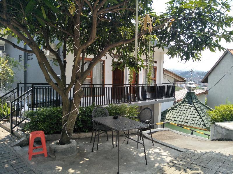Oyo 569 Cigadung Guest House Syariah Bandung Ngoại thất bức ảnh